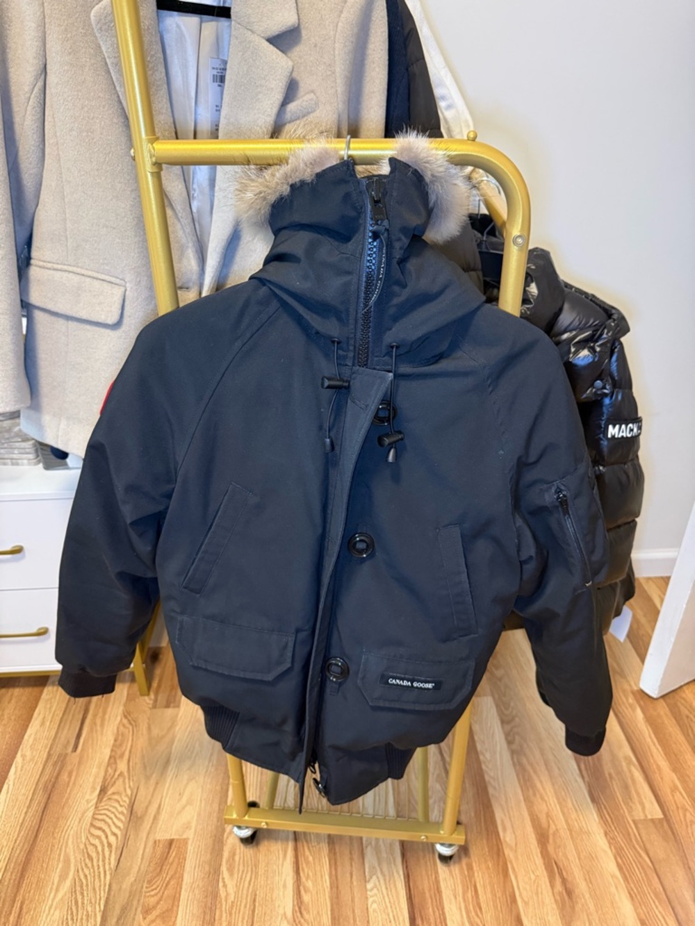 Canada Goose short puffer down bomber jacket sz XS